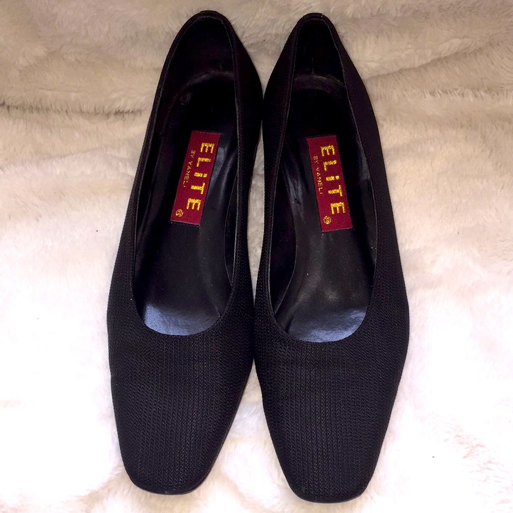 Elite by Van Eli Black Classic Pumps